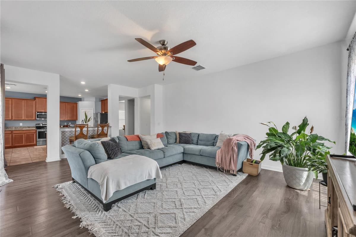 10921 RAINBOW PYRITE DRIVE — photo 14 of 37