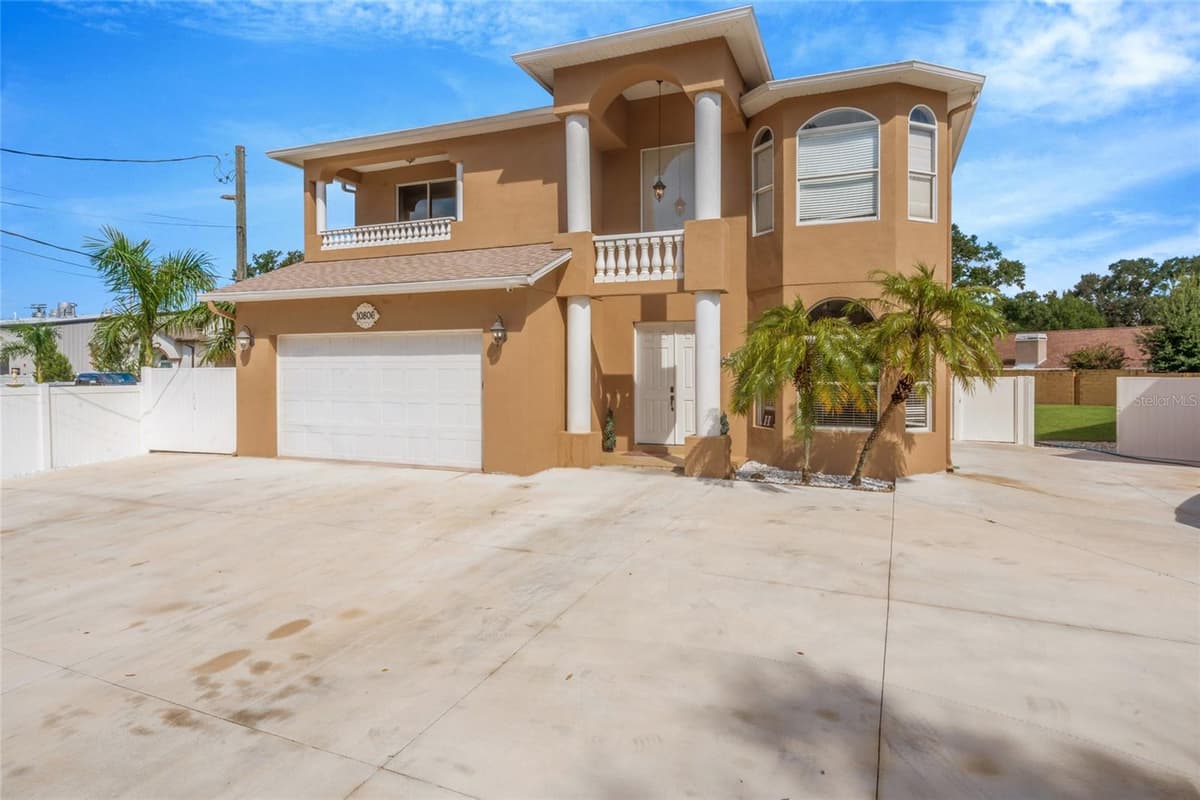 10806 PEREZ DRIVE — photo 3 of 66