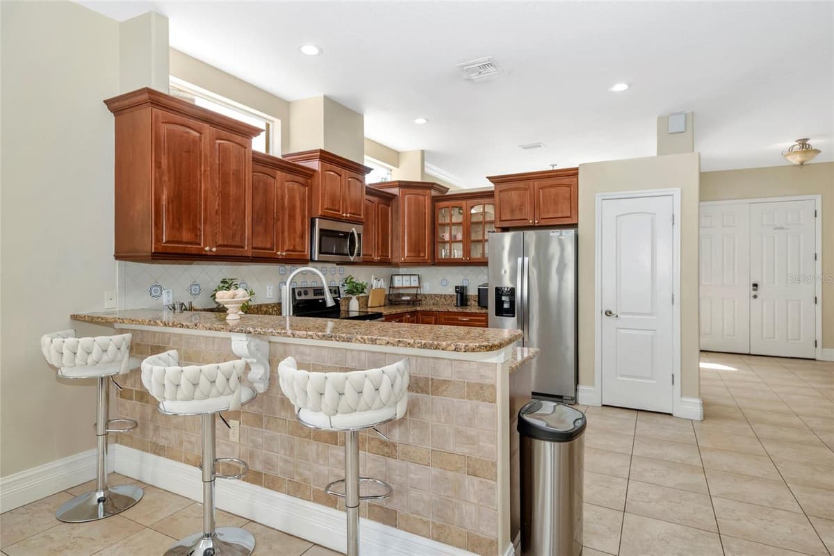 10806 PEREZ DRIVE — photo 12 of 66
