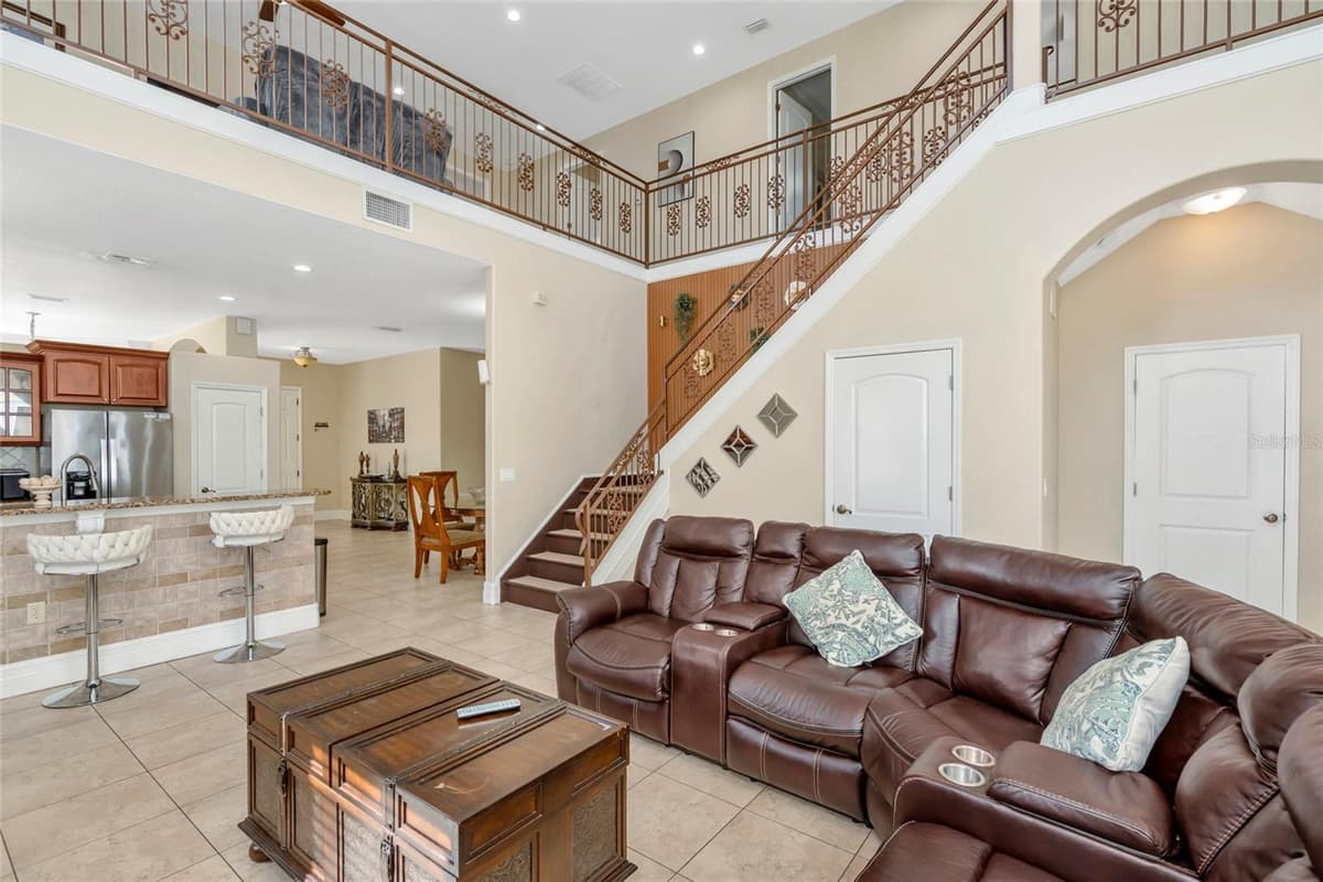 10806 PEREZ DRIVE — photo 14 of 66