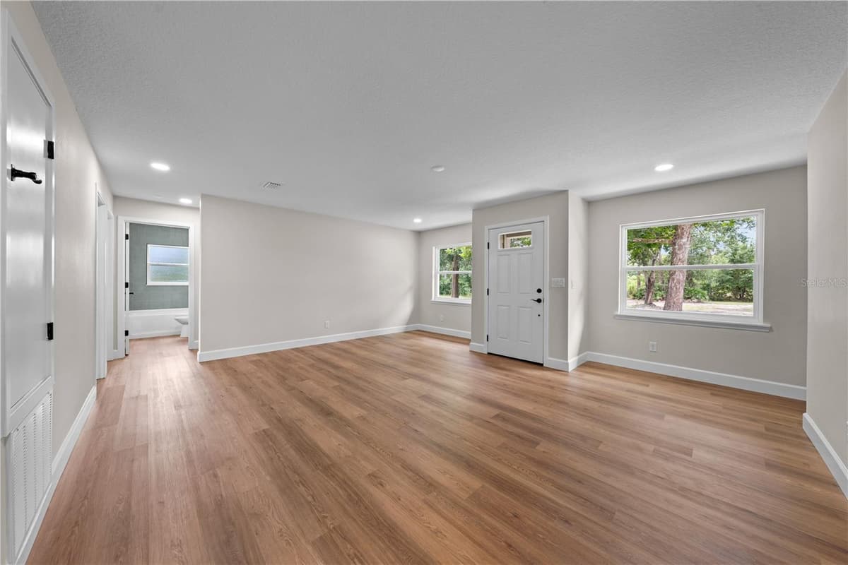4279 HENRY J AVE — photo 11 of 55