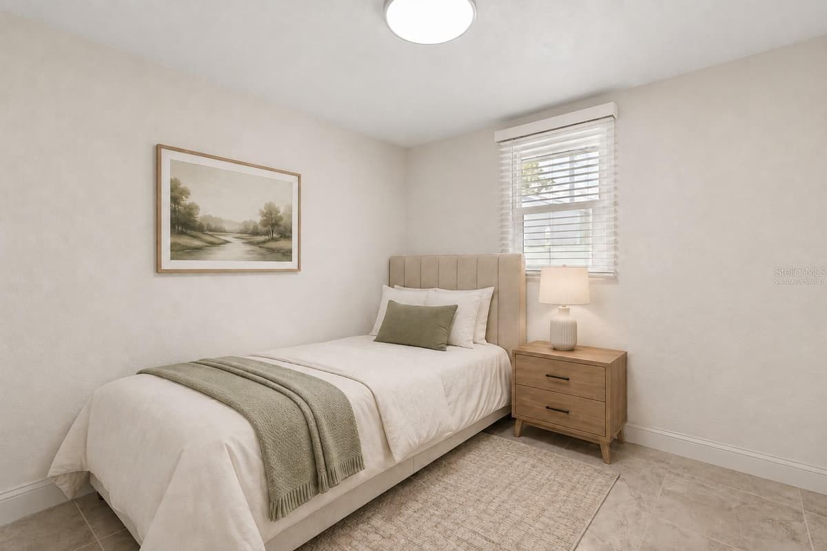 2280 NORWELL AVENUE — photo 8 of 17
