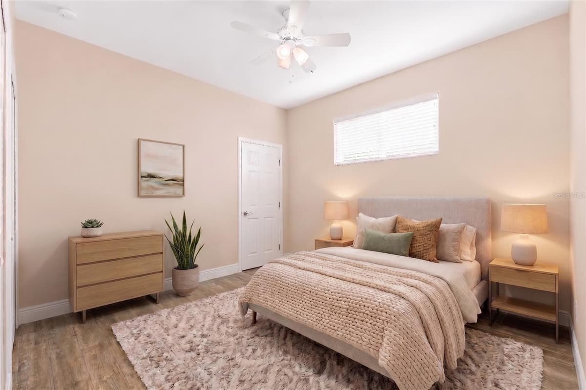 310 GRACE STREET — photo 10 of 23