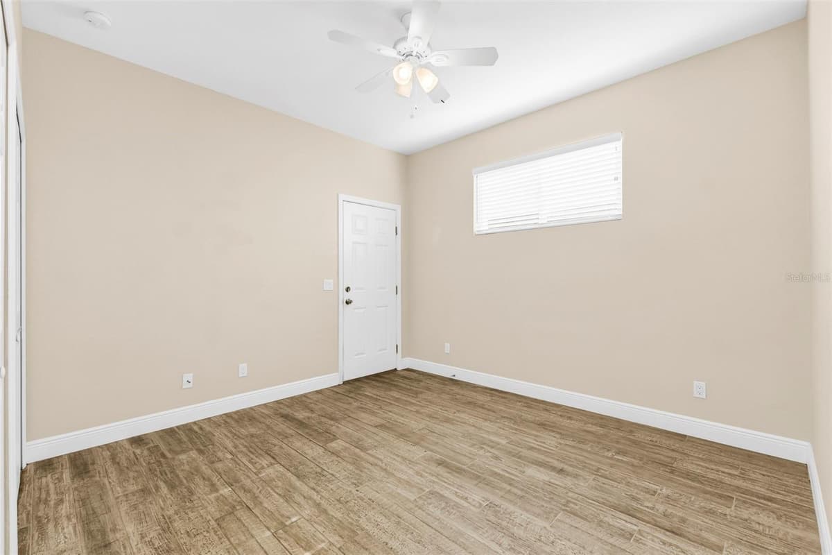 310 GRACE STREET — photo 14 of 23