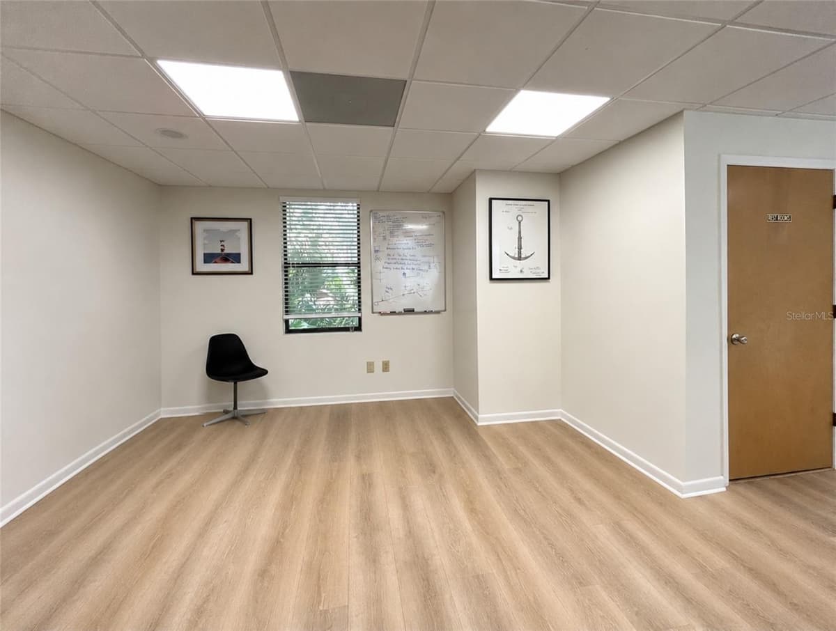 2731 41ST STREET — photo 4 of 6