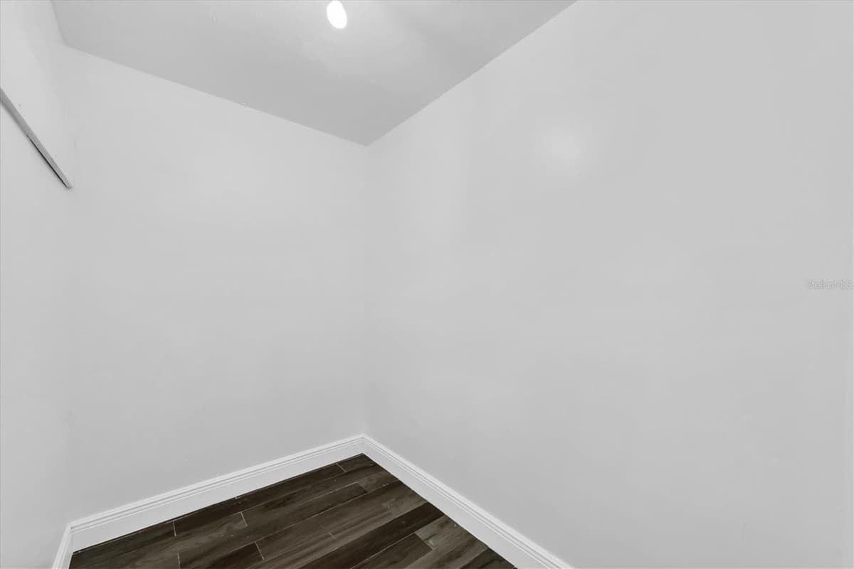 650 TIMBER BAY CIRCLE — photo 19 of 43
