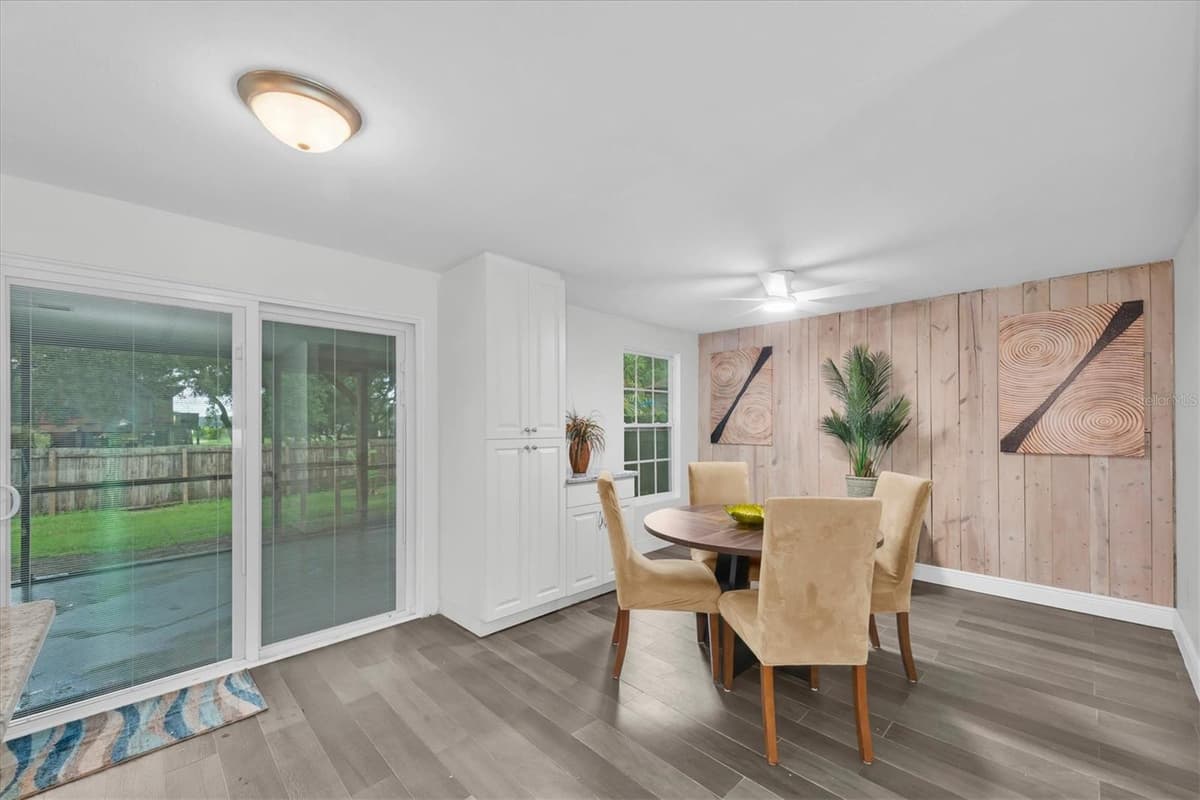 650 TIMBER BAY CIRCLE — photo 13 of 43