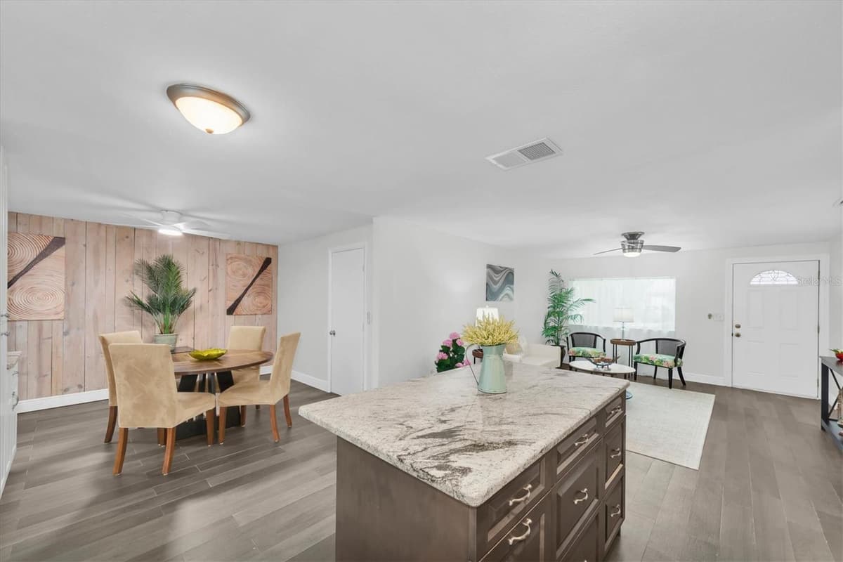 650 TIMBER BAY CIRCLE — photo 12 of 43