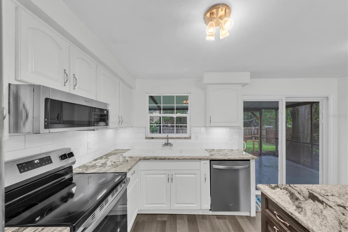 650 TIMBER BAY CIRCLE — photo 11 of 43