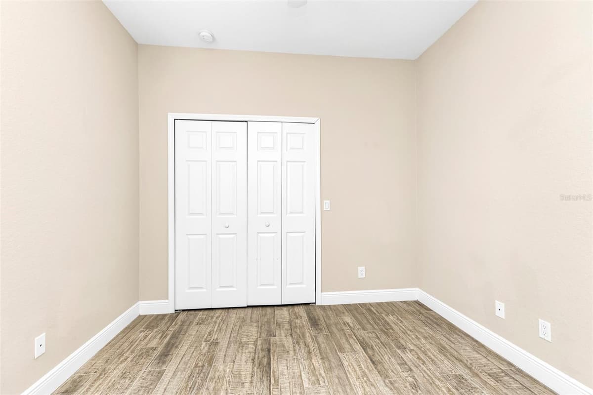 318 GRACE STREET — photo 13 of 19