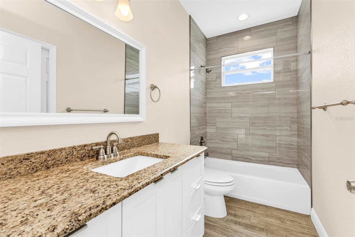 318 GRACE STREET — photo 16 of 19