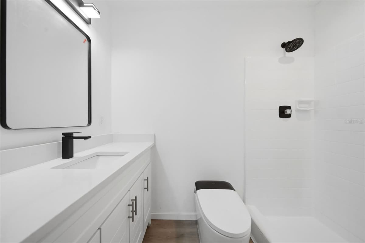 6113 BEAUMONT AVENUE — photo 15 of 27