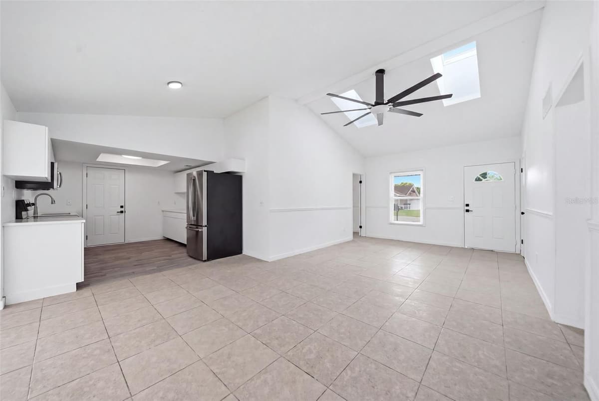6113 BEAUMONT AVENUE — photo 6 of 27