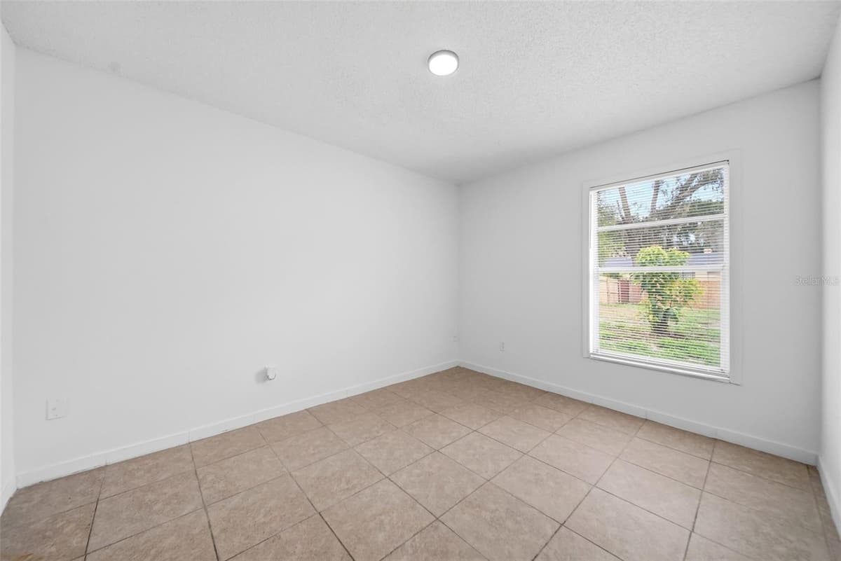6113 BEAUMONT AVENUE — photo 20 of 27