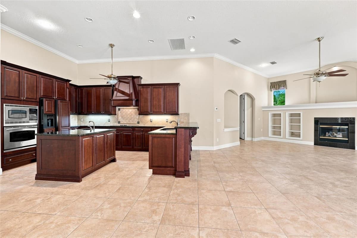 17535 COBBLESTONE LANE — photo 14 of 47
