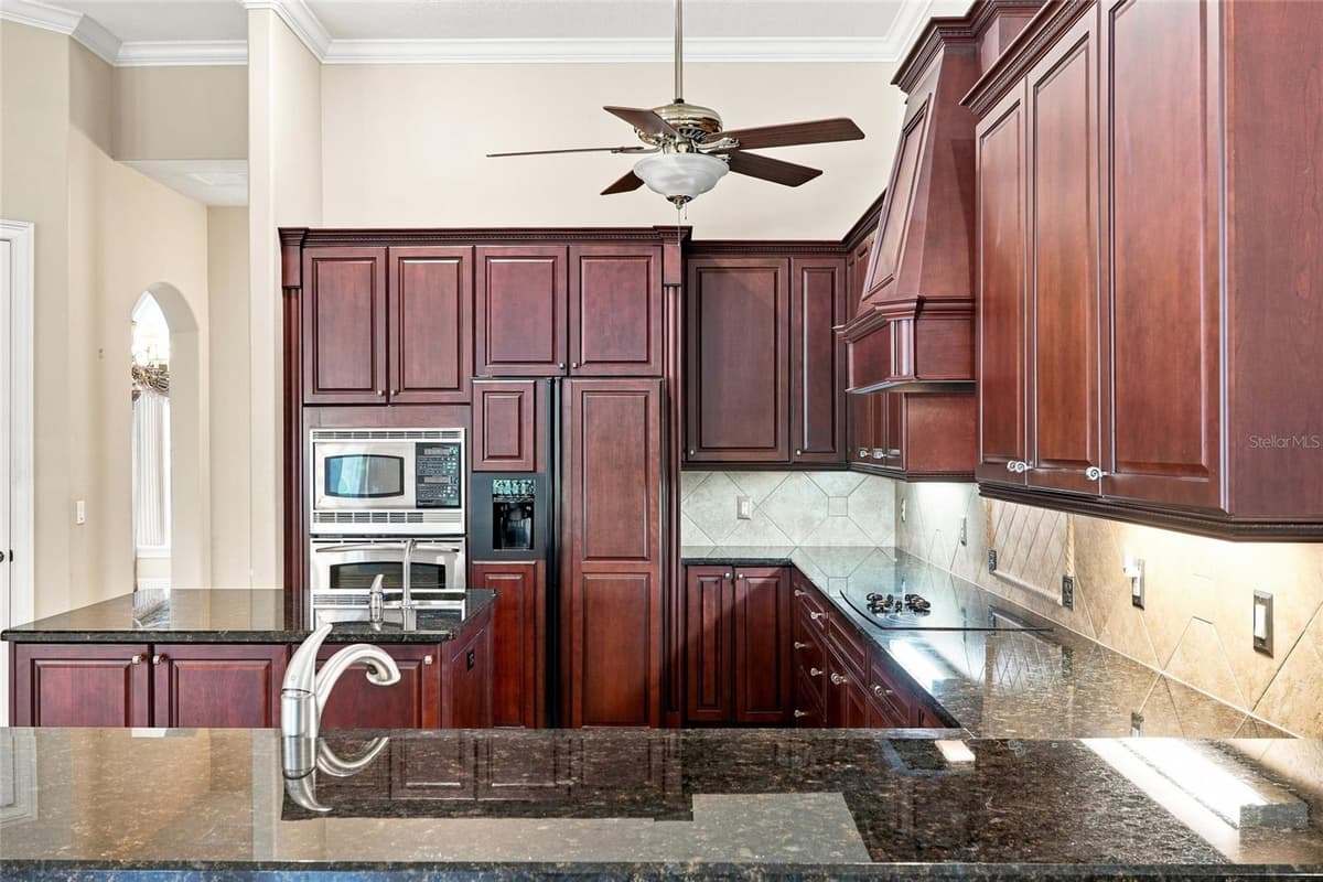 17535 COBBLESTONE LANE — photo 15 of 47