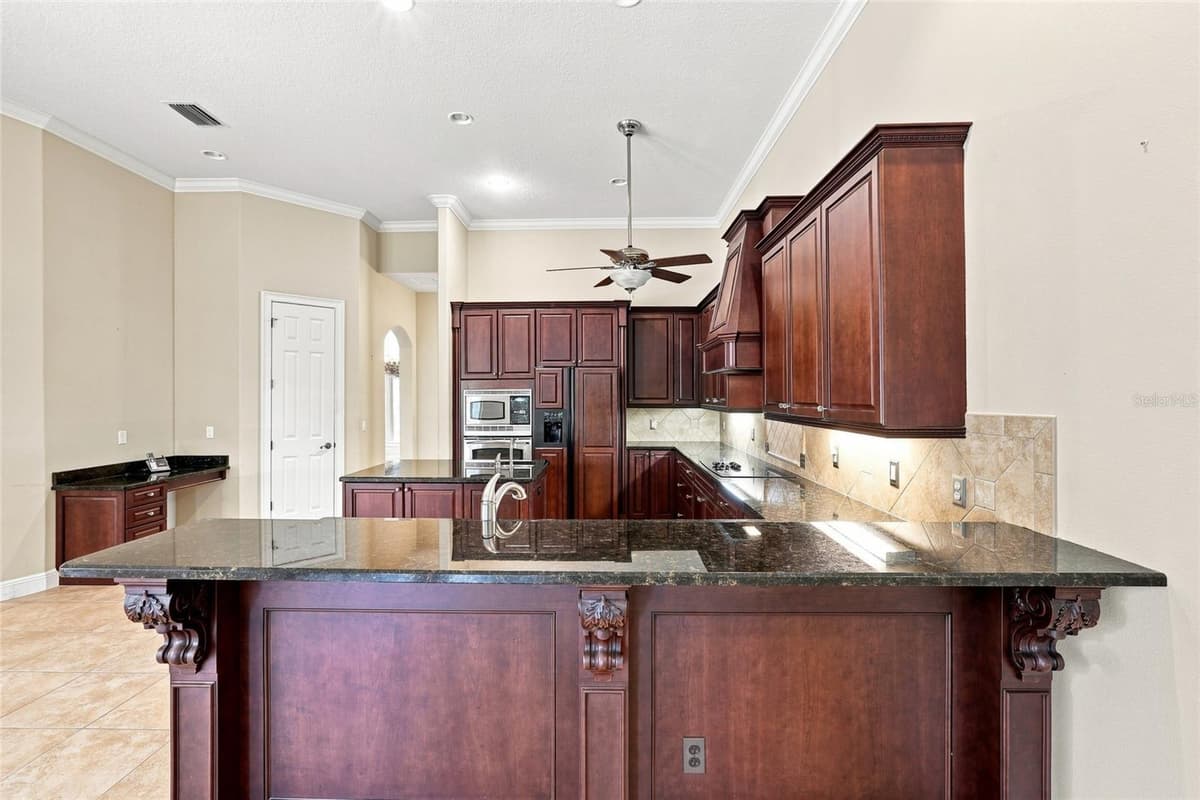 17535 COBBLESTONE LANE — photo 13 of 47