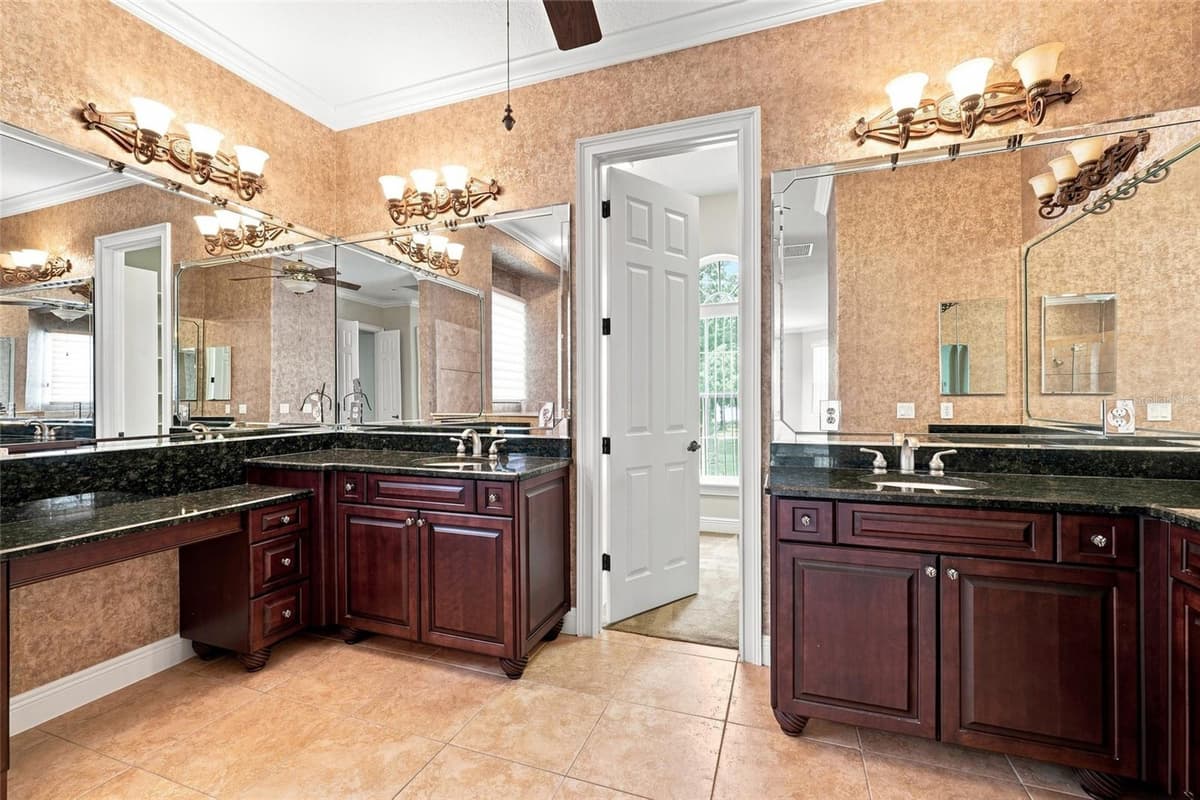 17535 COBBLESTONE LANE — photo 34 of 47