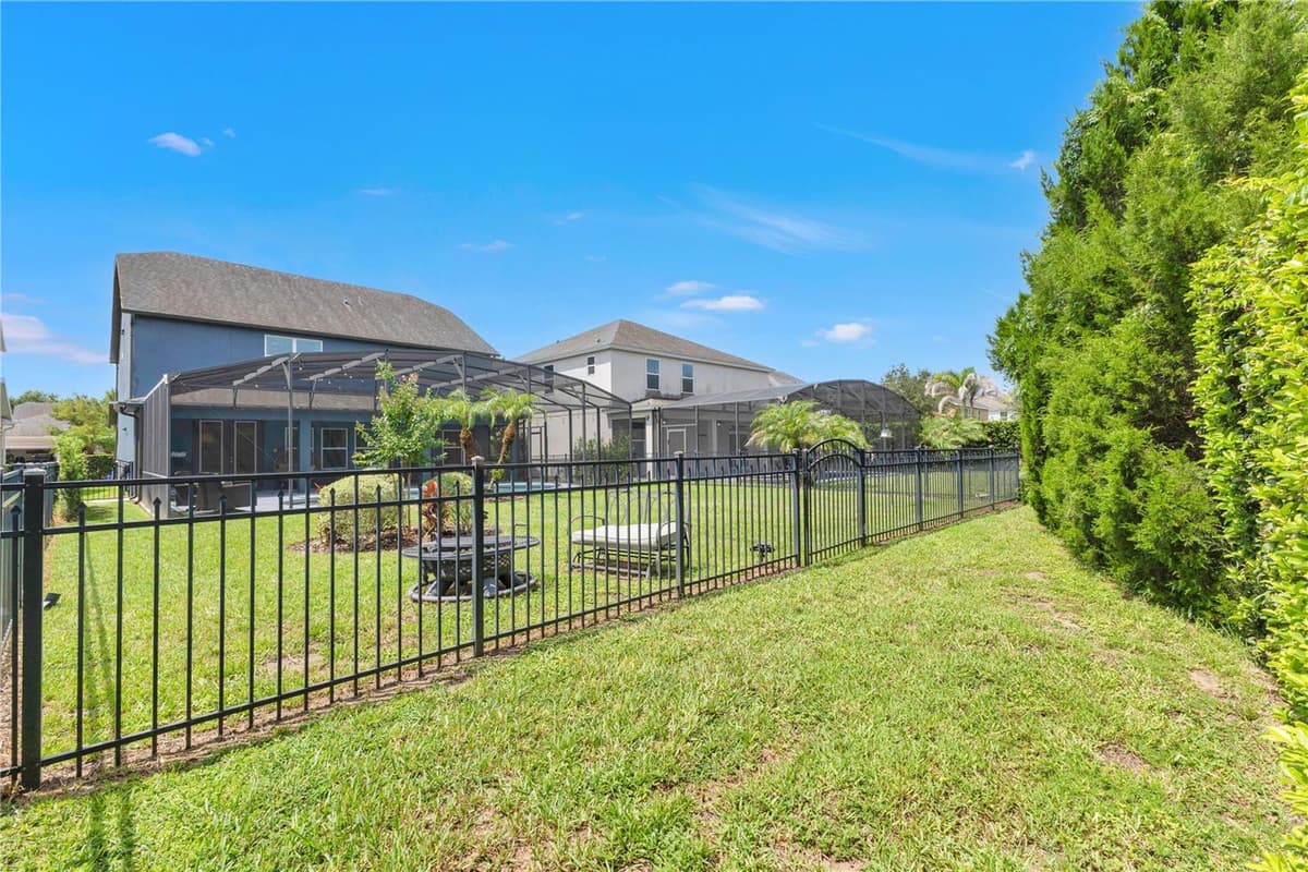 5233 VILLA ROSA AVENUE — photo 39 of 47