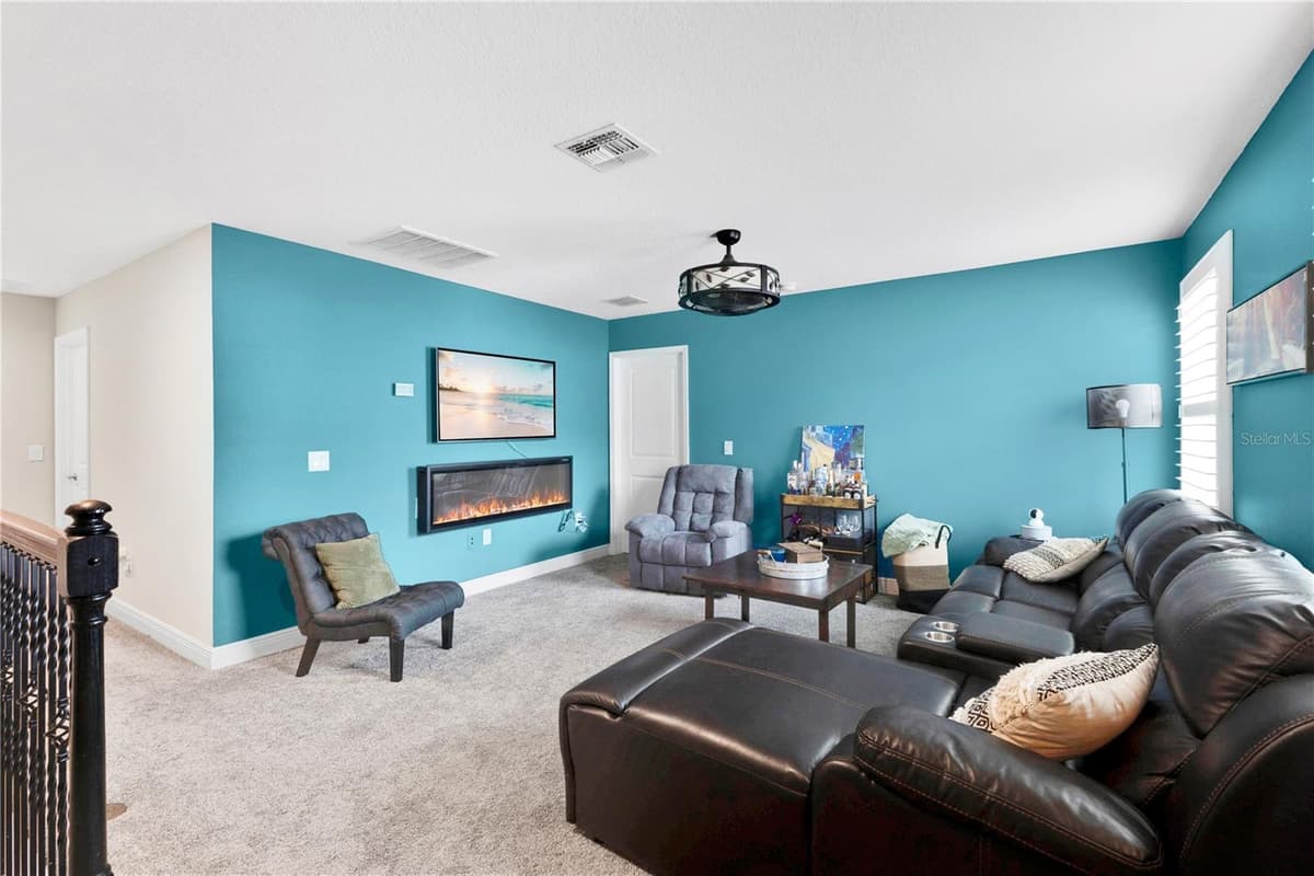 5233 VILLA ROSA AVENUE — photo 17 of 47