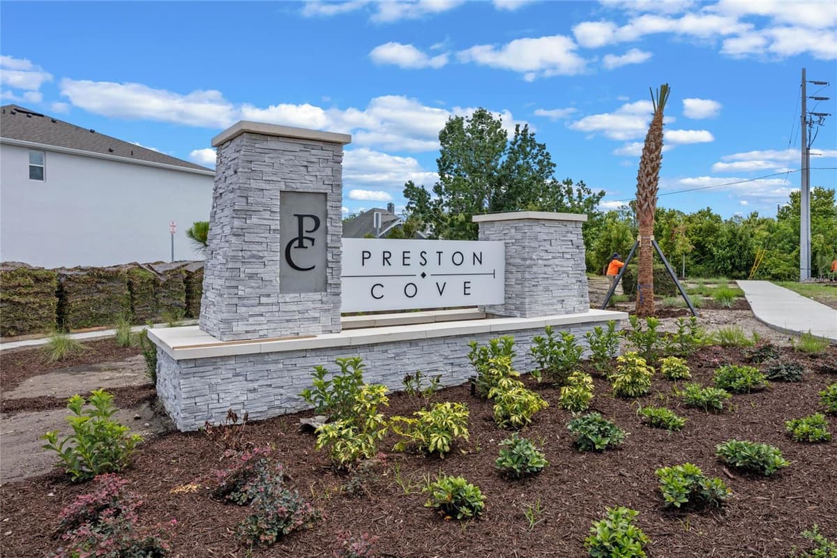 284 PRESTON COVE DRIVE — photo 15 of 35