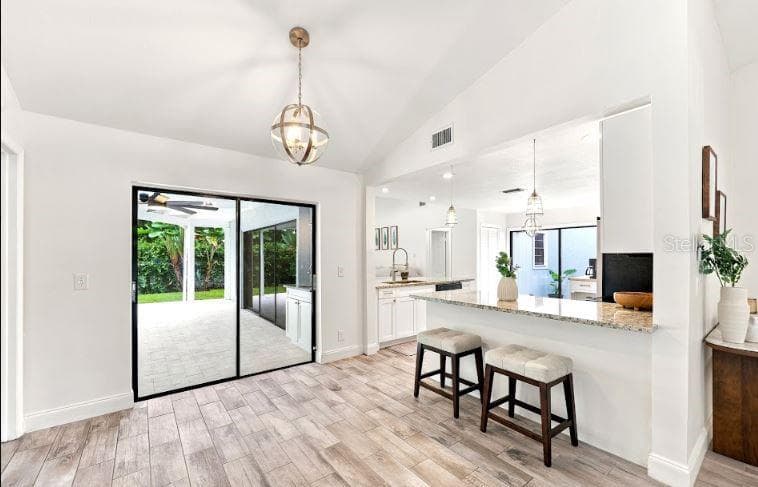 13904 HAYWARD PLACE — photo 7 of 45