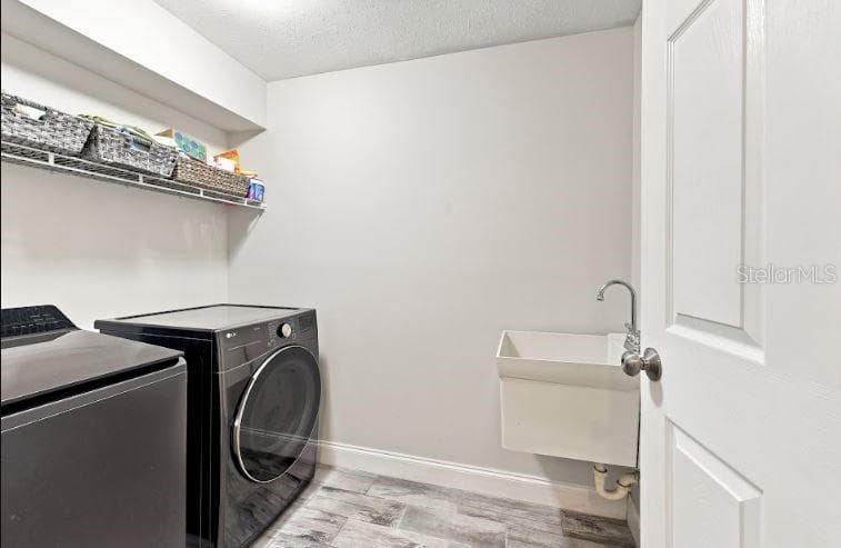 13904 HAYWARD PLACE — photo 29 of 45