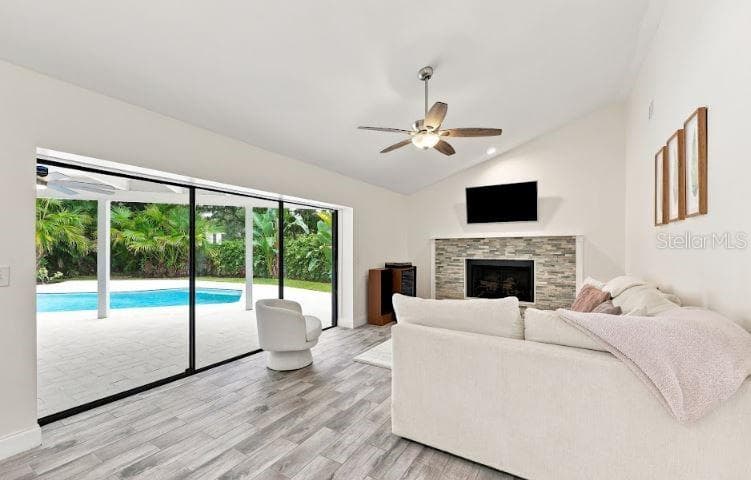 13904 HAYWARD PLACE — photo 14 of 45