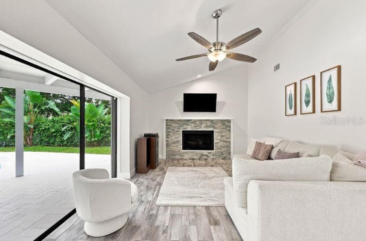 13904 HAYWARD PLACE — photo 5 of 45