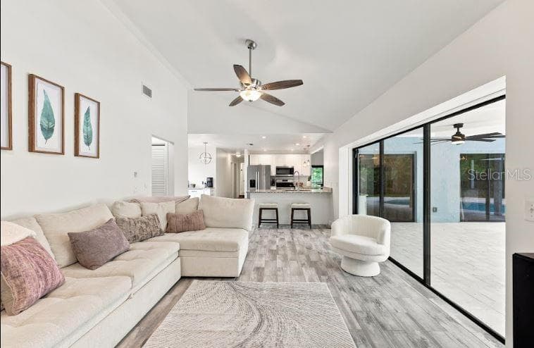 13904 HAYWARD PLACE — photo 16 of 45