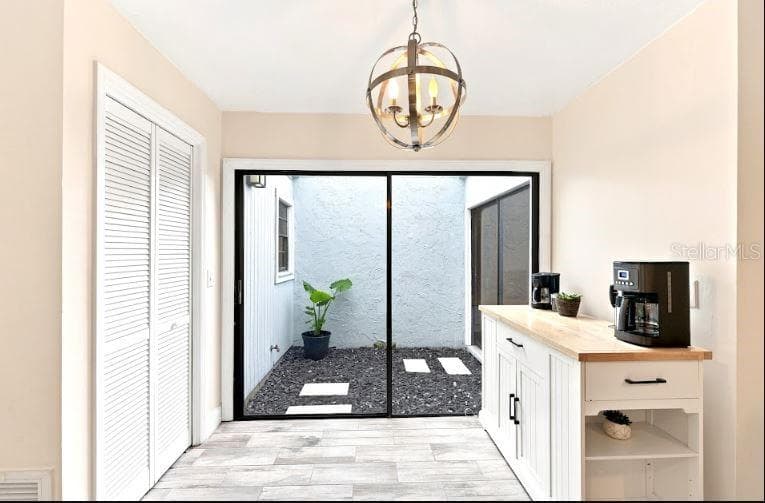 13904 HAYWARD PLACE — photo 11 of 45