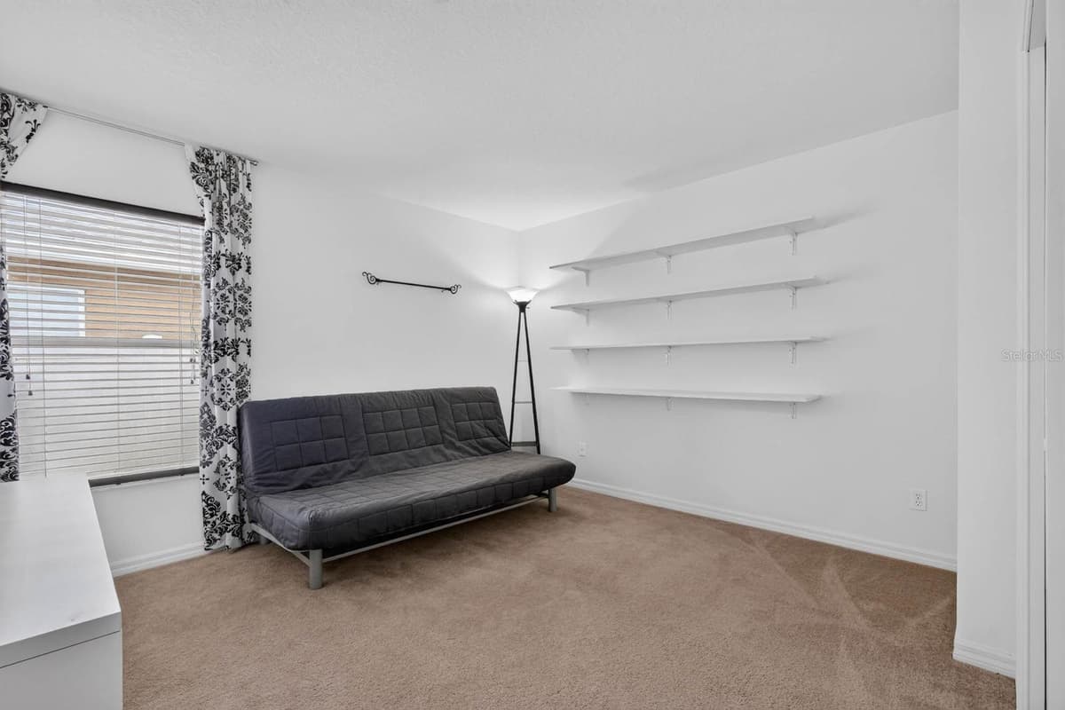 2501 BULLION LOOP — photo 18 of 30