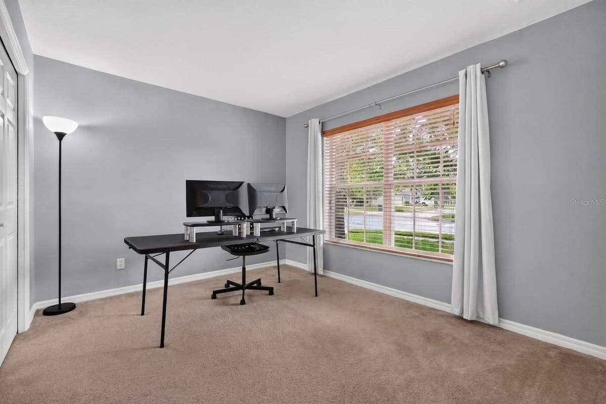 2501 BULLION LOOP — photo 20 of 30