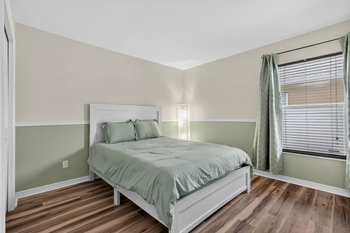 2501 BULLION LOOP — photo 17 of 30