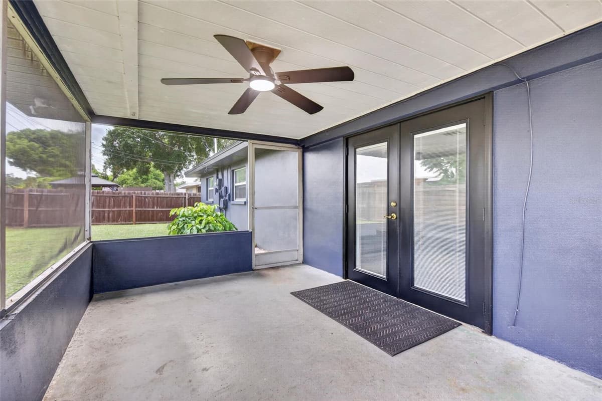 1748 GREENLEA DRIVE — photo 40 of 57