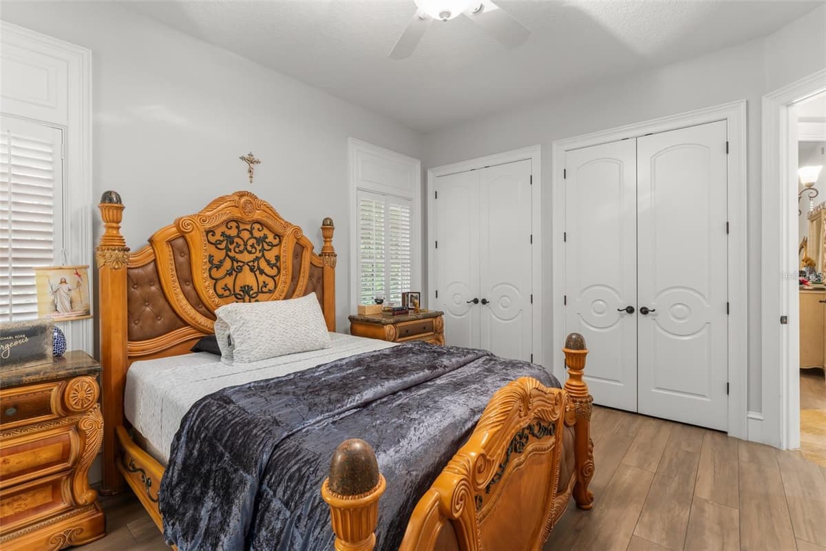 6055 LOUISE COVE DRIVE — photo 33 of 79