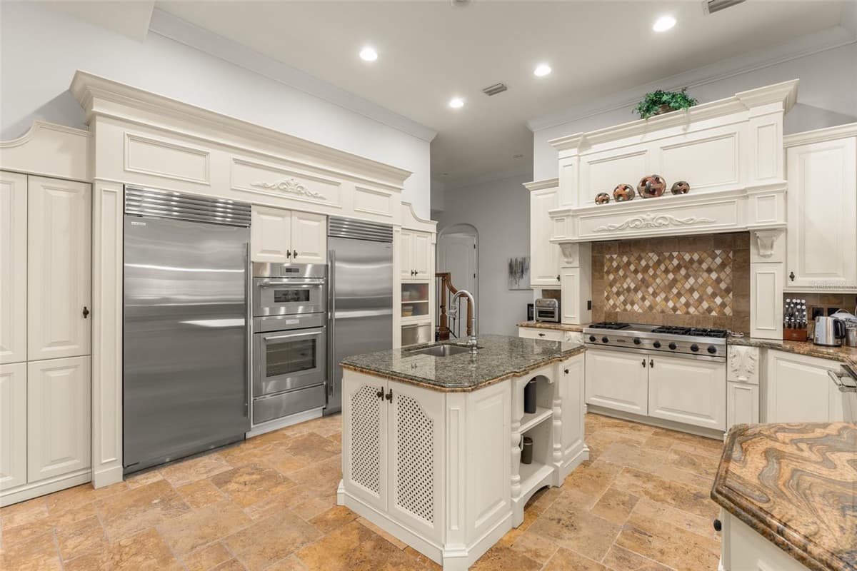 6055 LOUISE COVE DRIVE — photo 19 of 79