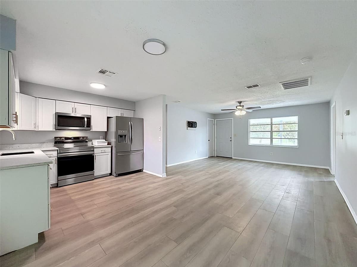 6376 CAMMIE STREET — photo 19 of 81