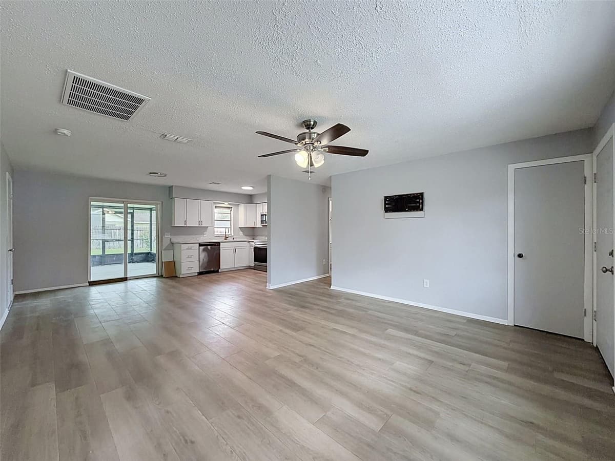 6376 CAMMIE STREET — photo 13 of 81