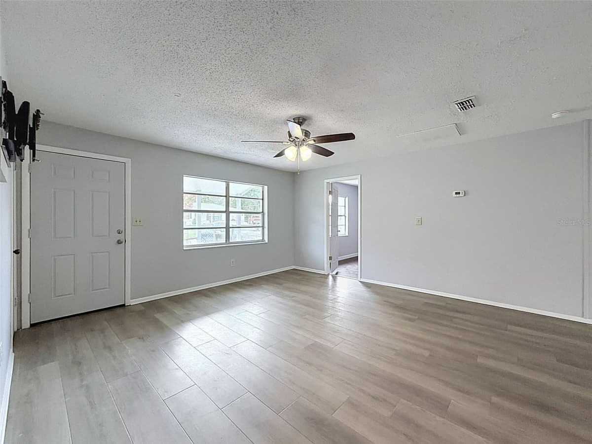 6376 CAMMIE STREET — photo 15 of 81