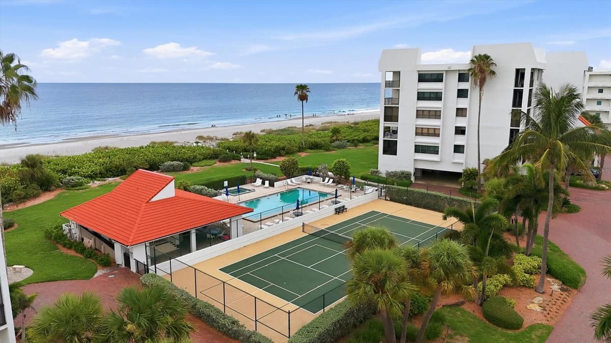 4545 GULF OF MEXICO DRIVE — photo 28 of 36