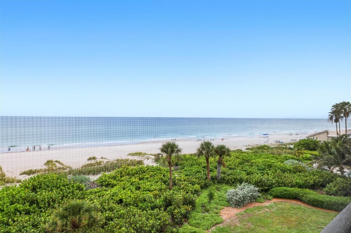 4545 GULF OF MEXICO DRIVE — photo 3 of 36