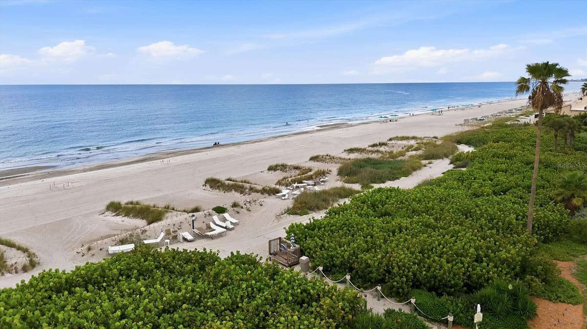 4545 GULF OF MEXICO DRIVE — photo 33 of 36