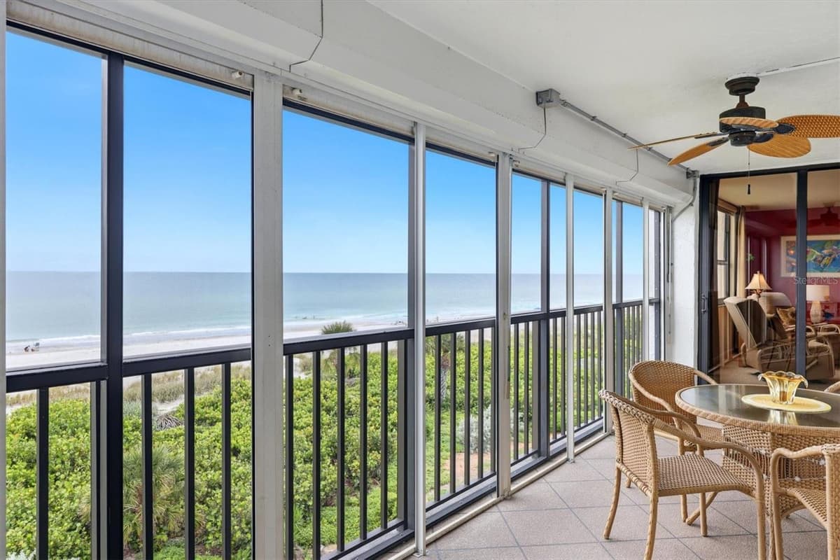 4545 GULF OF MEXICO DRIVE — photo 9 of 36