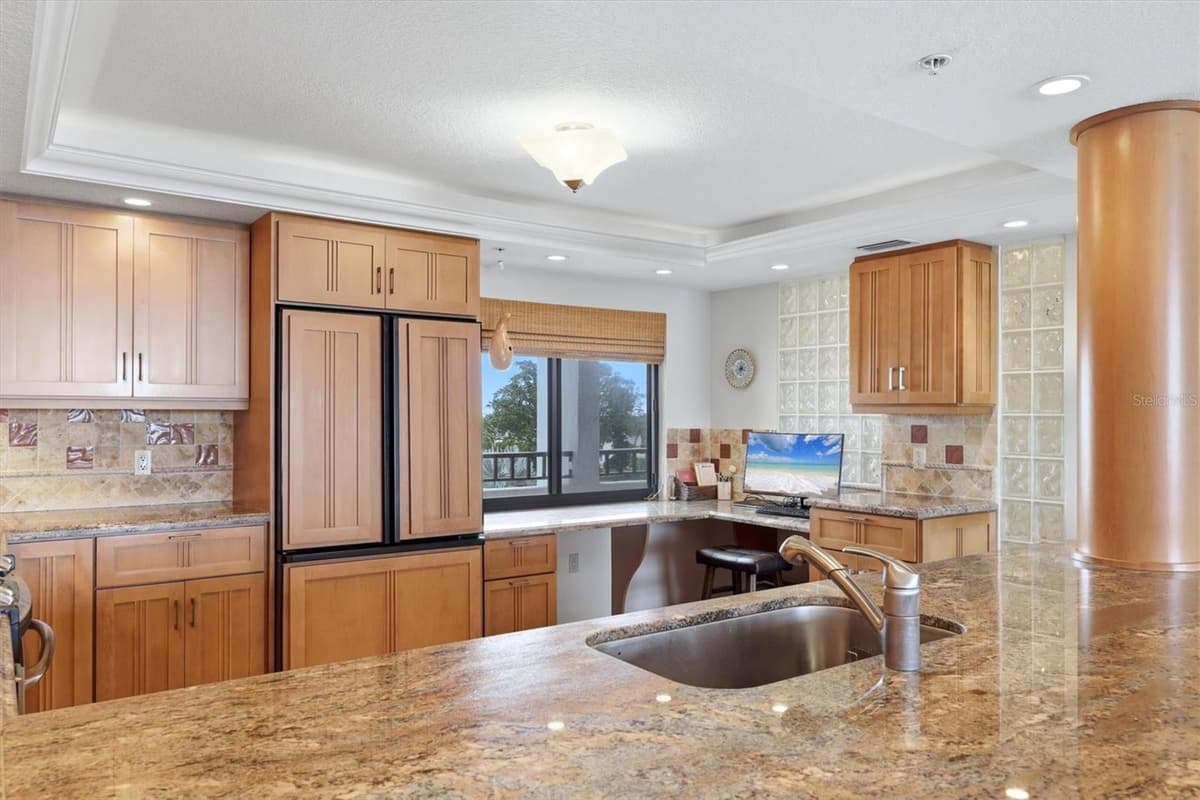 4545 GULF OF MEXICO DRIVE — photo 16 of 36