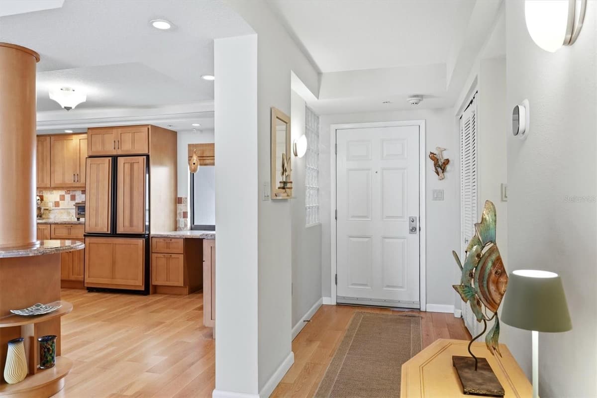4545 GULF OF MEXICO DRIVE — photo 17 of 36