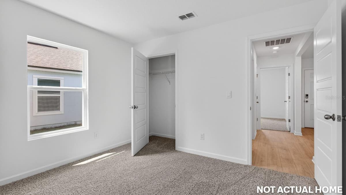 244 HAWTHORN AVENUE — photo 24 of 37