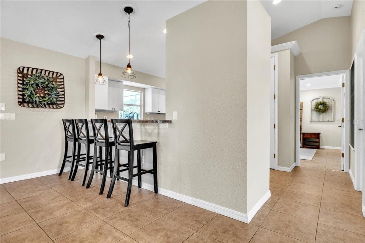 25435 AREQUIPA DRIVE — photo 8 of 39