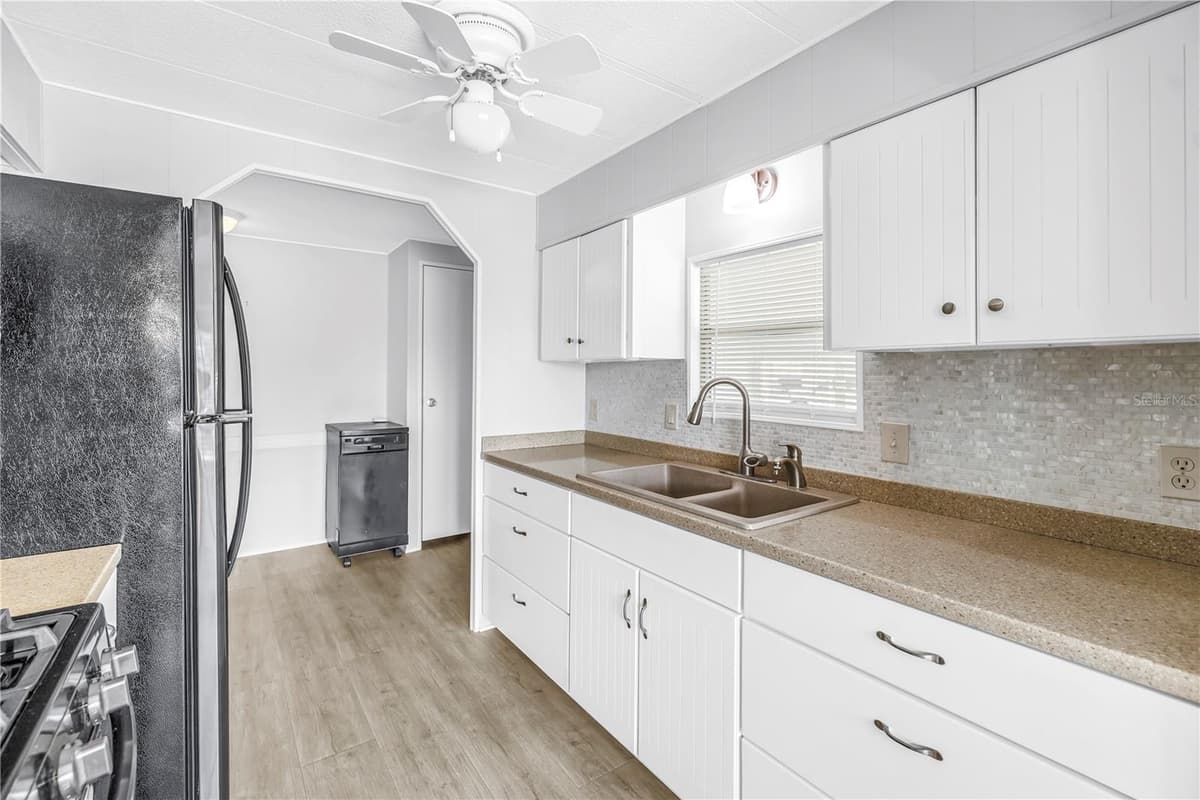 5113 RANCHO AVENUE — photo 11 of 52