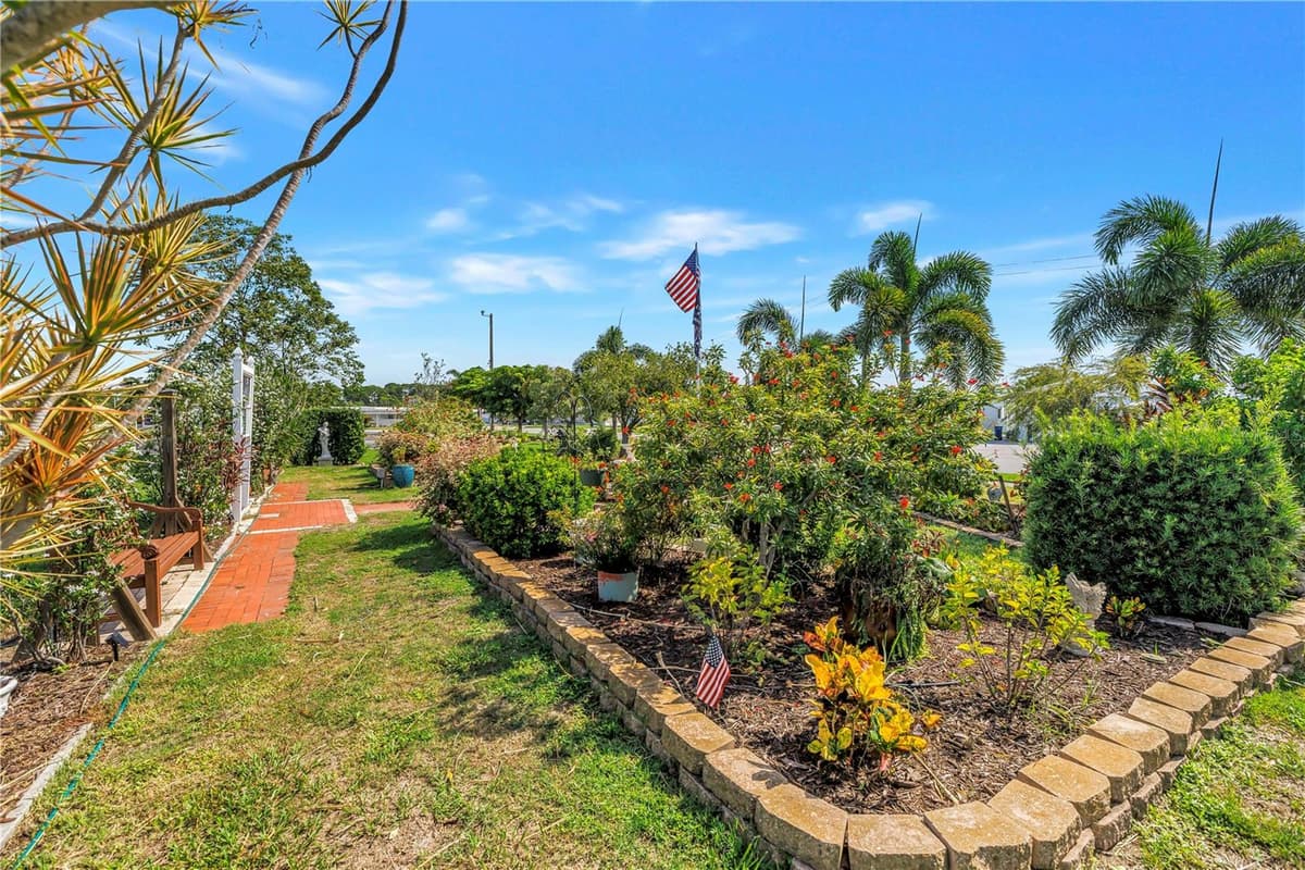 5113 RANCHO AVENUE — photo 47 of 52